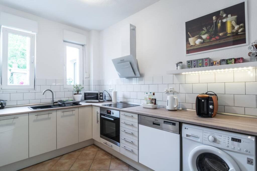 Apartment 120 Qm -3 Schlafzimmer-2 Baeder- Fuer 7 Gaeste Düsseldorf Zewnętrze zdjęcie