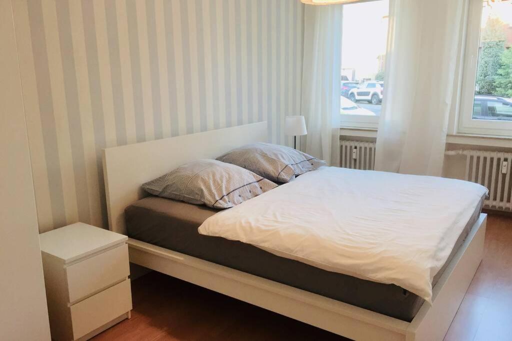 Apartment 120 Qm -3 Schlafzimmer-2 Baeder- Fuer 7 Gaeste Düsseldorf Zewnętrze zdjęcie